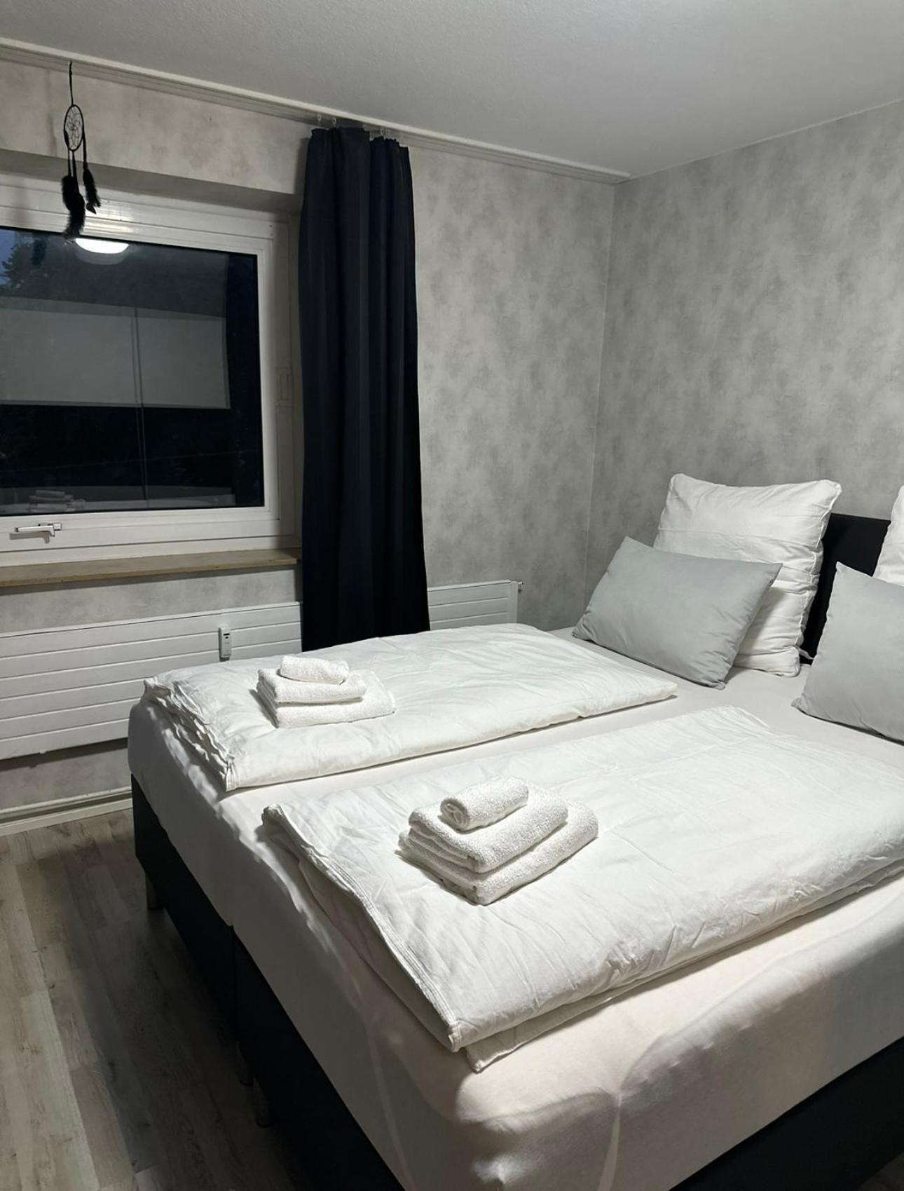 Fewo Am Deich 1 Zentral Mit Stadtblick Und Kontaktloser Check In Bremerhaven Exterior foto